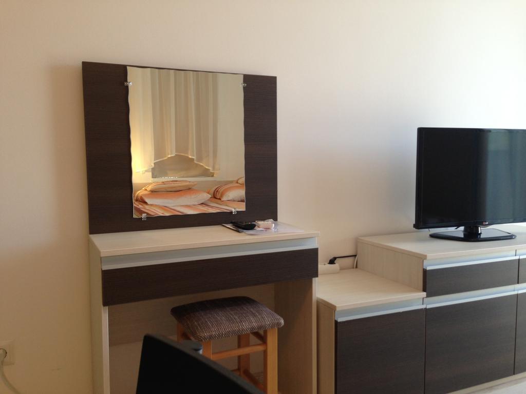 Lovagvar Apartments Gyula Rum bild