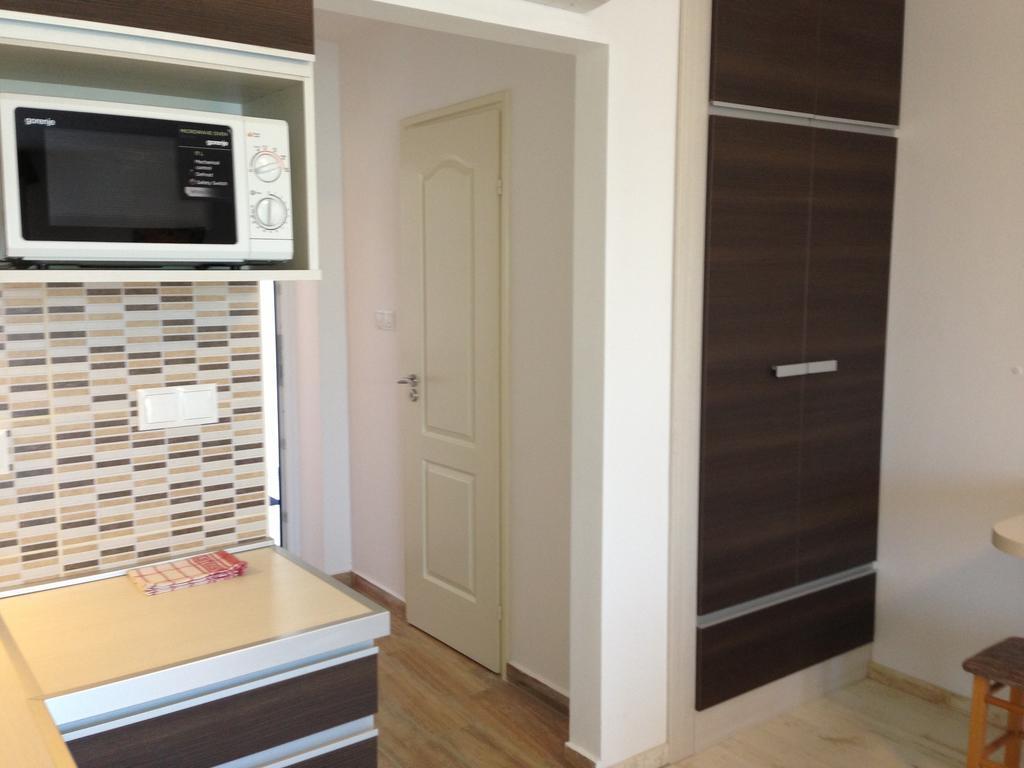 Lovagvar Apartments Gyula Rum bild
