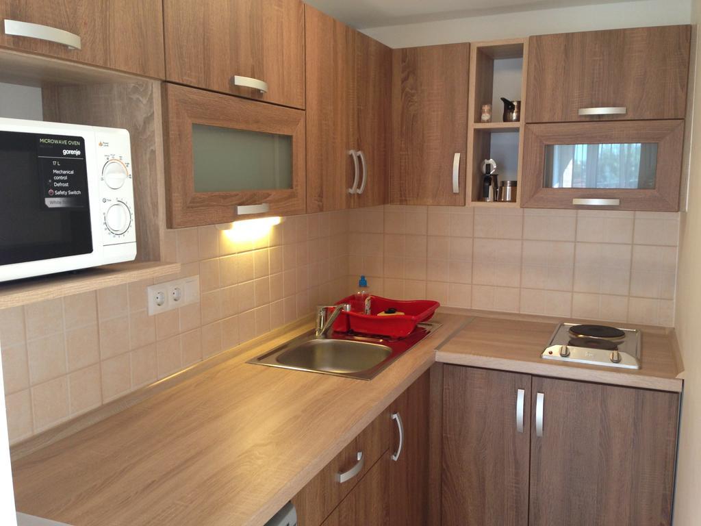 Lovagvar Apartments Gyula Rum bild